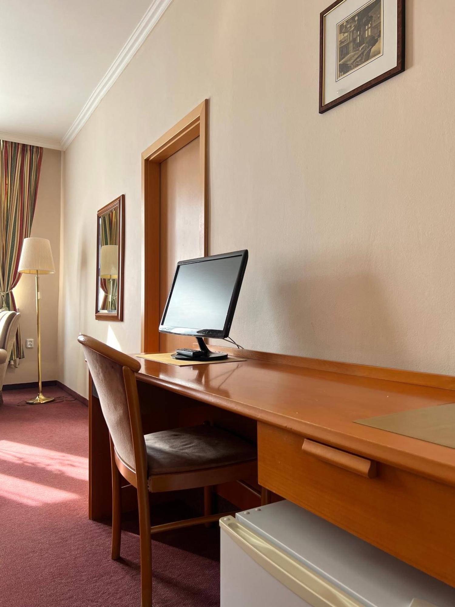 Hotel Geo Prag Dış mekan fotoğraf